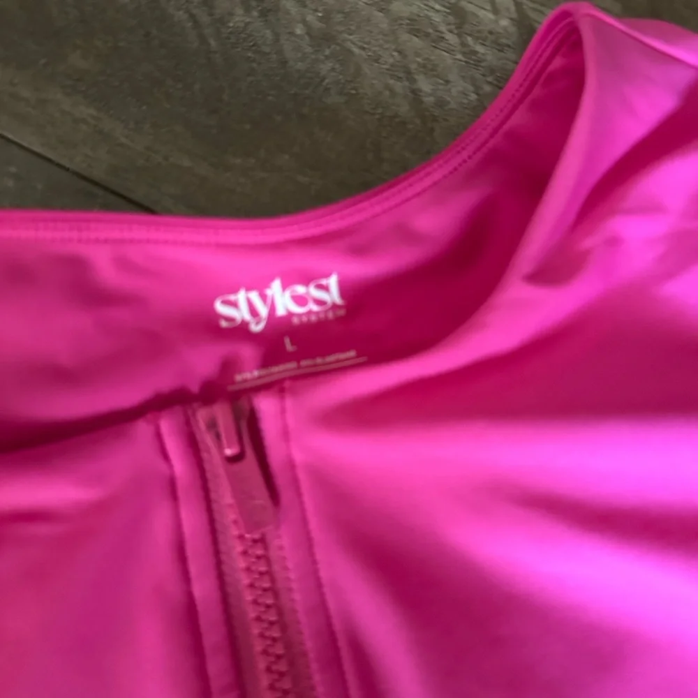 NWT Stylest Ultra Pink Sculpting Puff Sleeve Swimsuit L